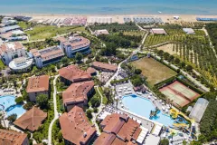 AlbaResort1