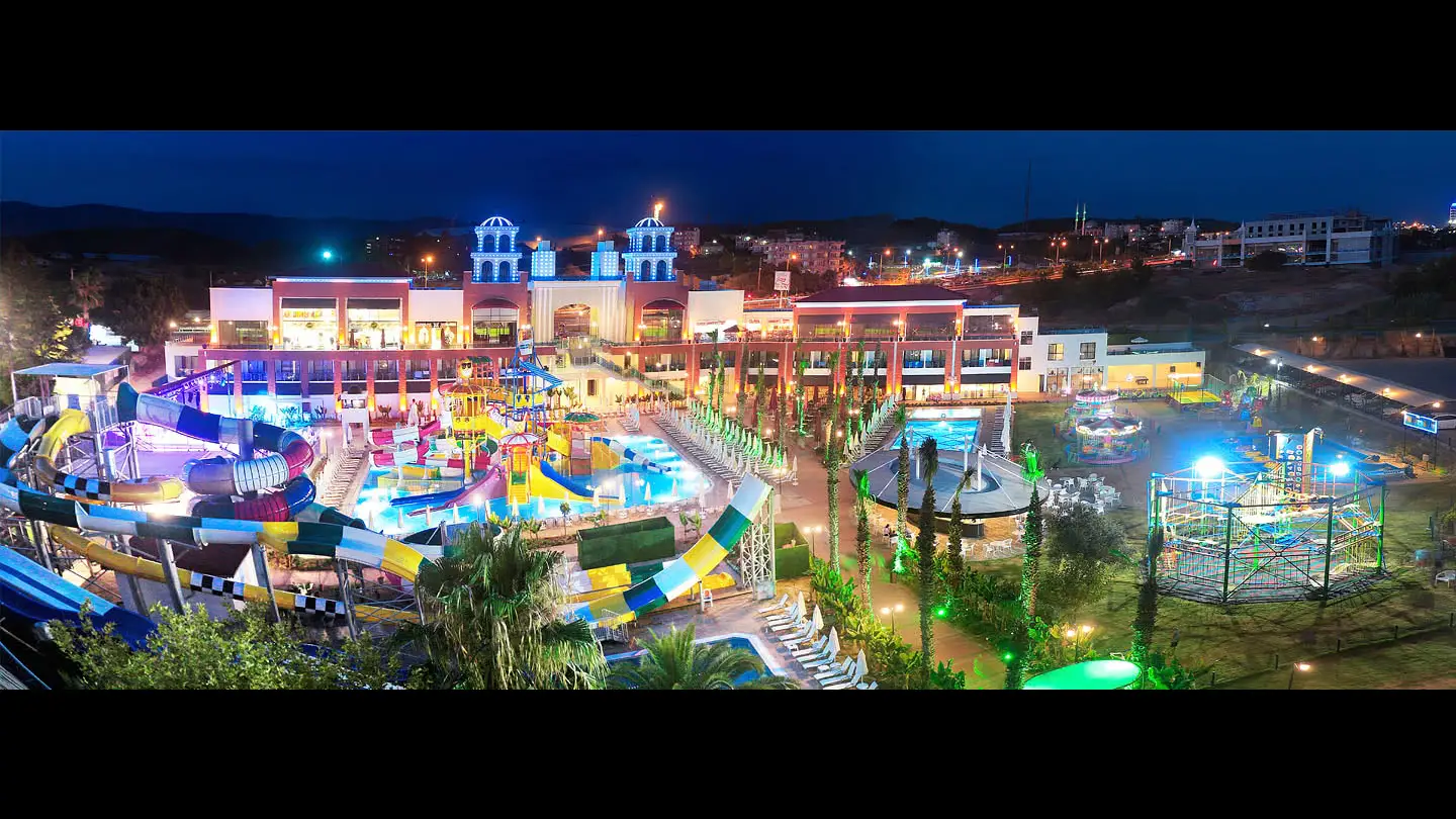 Club Aqua Plaza